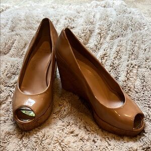 Tory Burch Women's Stylish Tan Wedge Peep-Toe Shoes